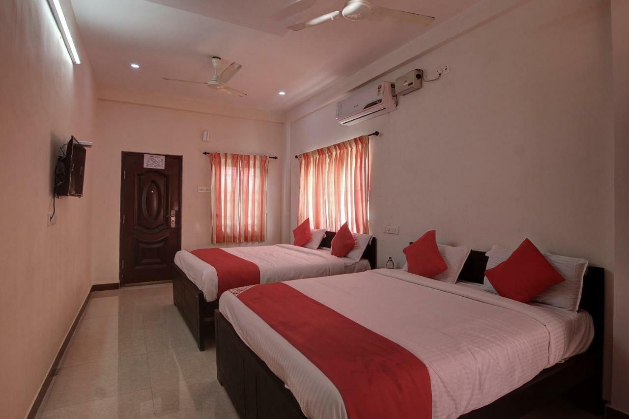 Oyo 42678 Hotel Vasantha Bhavanam Saver Коямпутур Екстер'єр фото